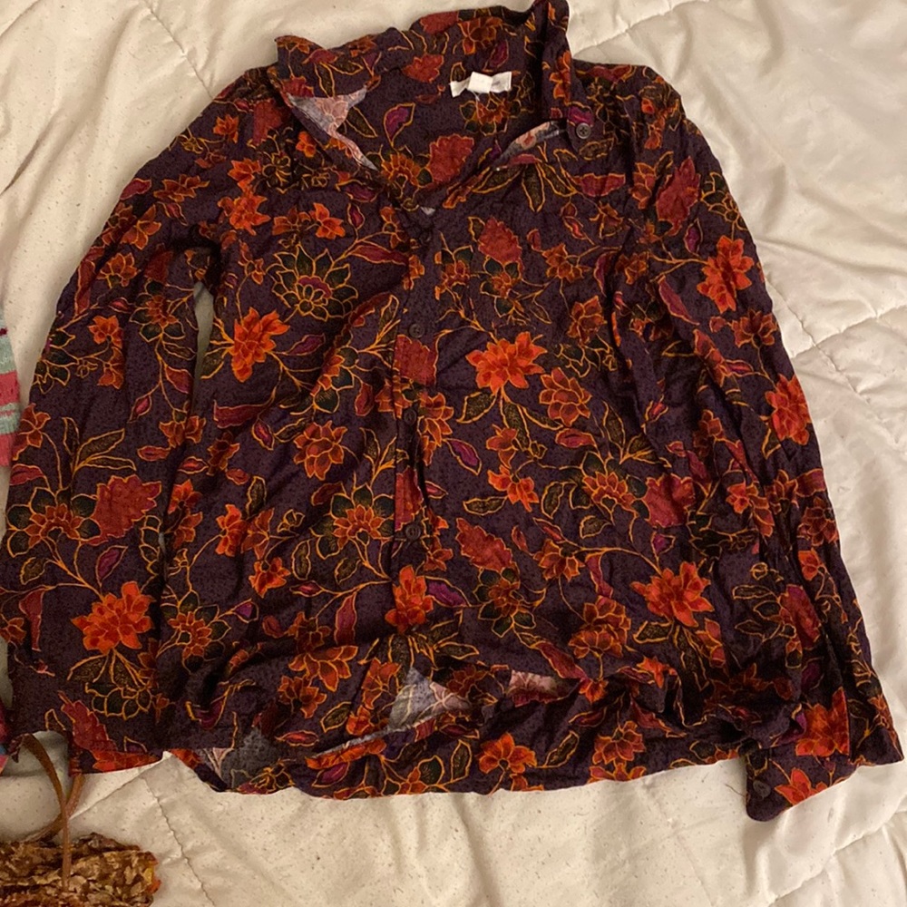 Beach lunch lounge long sleeve brown pink purple floral button up shirt